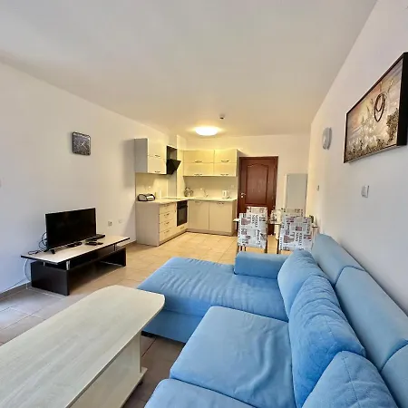 двухкомнатный Apartman Napospart